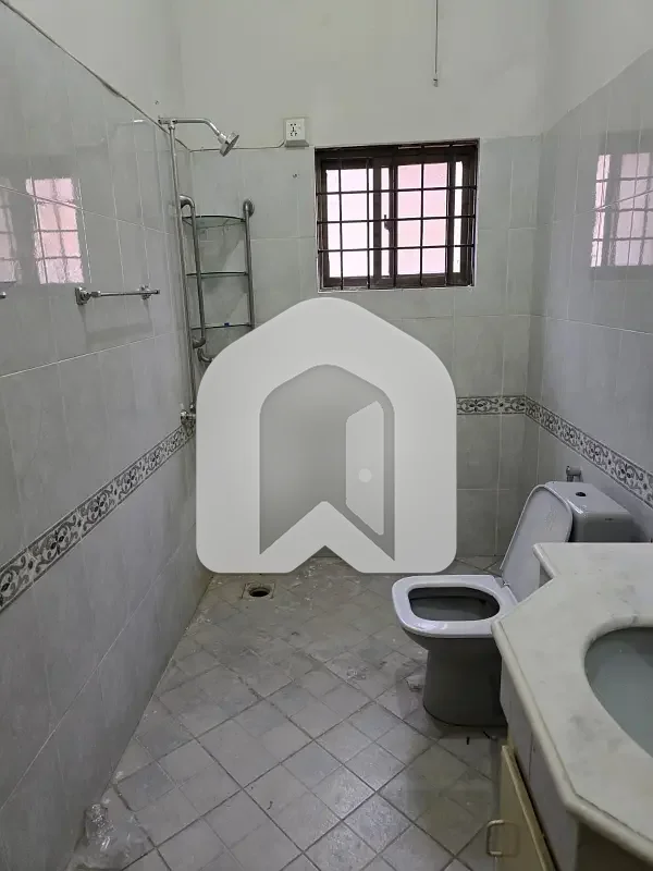 F-11/4 Islamabad | Beautiful House For Rent, photo 22