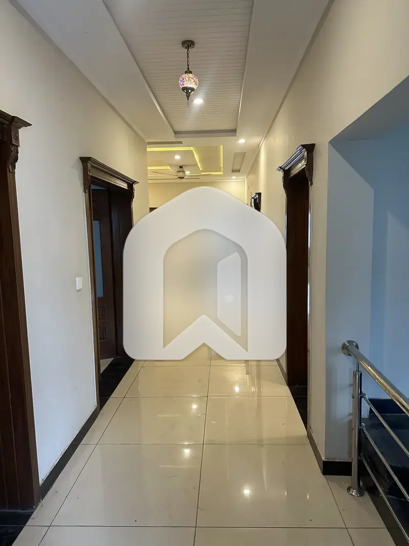40x80 Double Unit House Available For Rent In G-13/4 Islamabad, photo 9