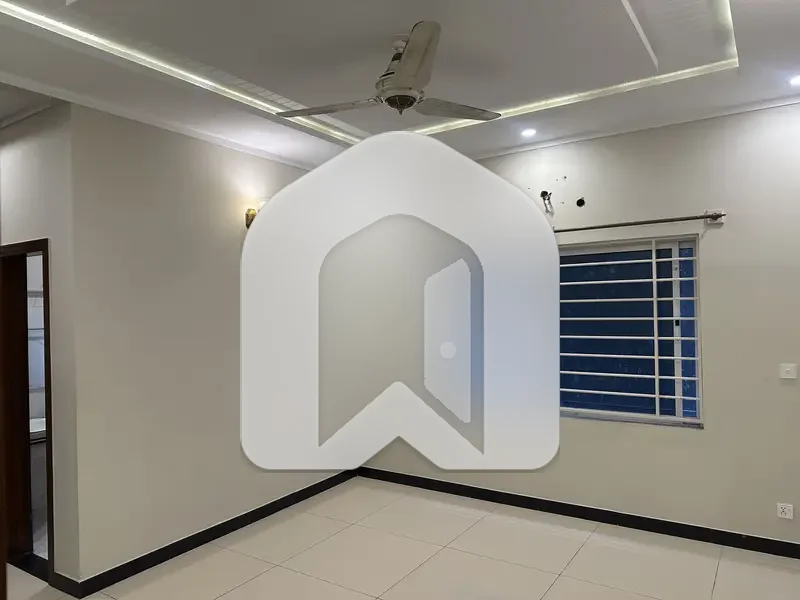 40x80 Double Unit House Available For Rent In G-13/4 Islamabad