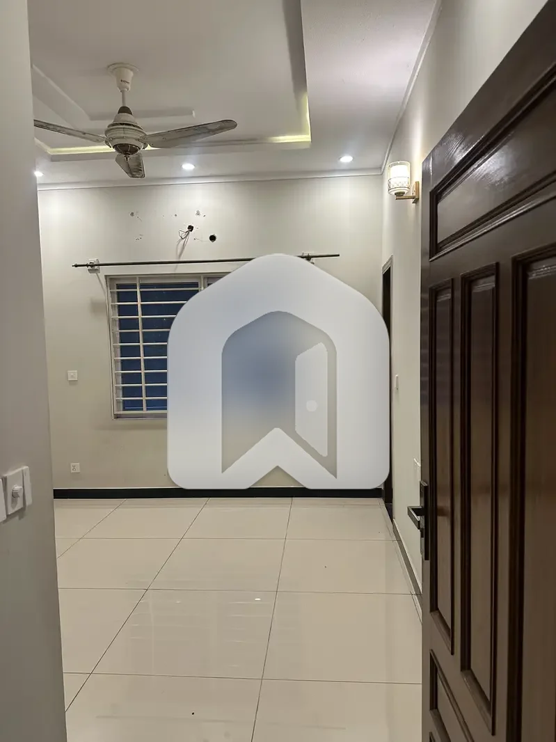 40x80 Double Unit House Available For Rent In G-13/4 Islamabad, photo 7