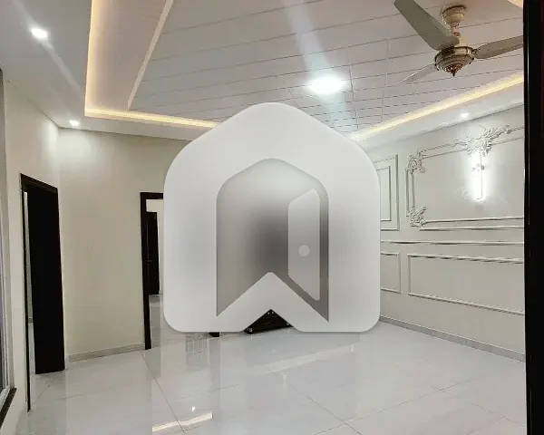 E-11 Out Class Location 1 Kanal Upper Portion For Rent