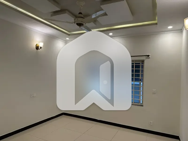 40x80 Ground Portion Available For Rent In G-13 Islamabad, photo 6