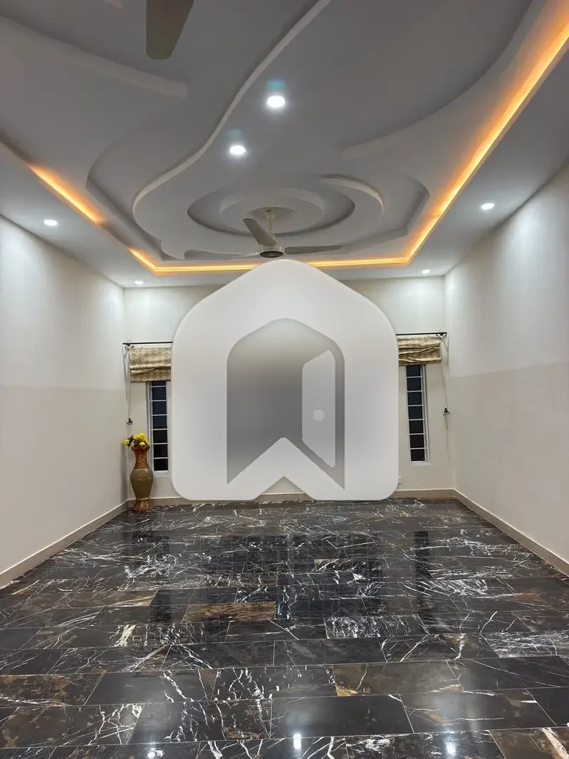 1 Kanal house just like brand new, photo 10