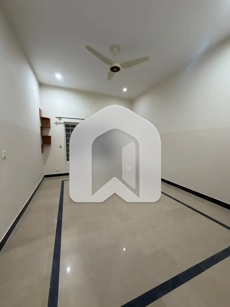 1 Kanal house just like brand new, photo 11