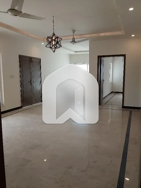 5 BEDROOM HOUSE AVAILABLE FOR RENT F-11 ISLAMABAD Prime & Ideal Location | Perfect for Family Living, photo 18