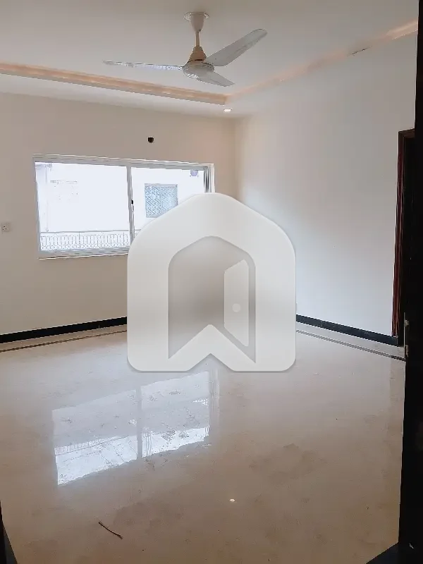 5 BEDROOM HOUSE AVAILABLE FOR RENT F-11 ISLAMABAD Prime & Ideal Location | Perfect for Family Living, photo 9