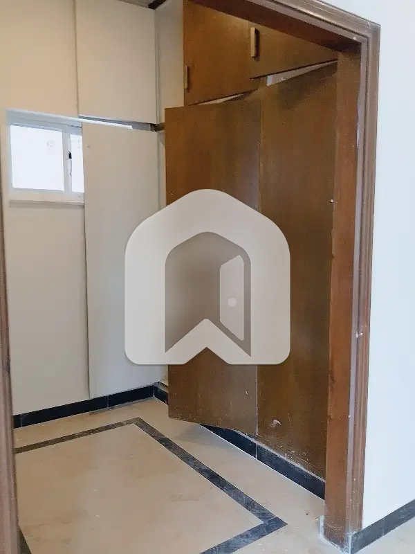 5 BEDROOM HOUSE AVAILABLE FOR RENT F-11 ISLAMABAD Prime & Ideal Location | Perfect for Family Living, photo 10