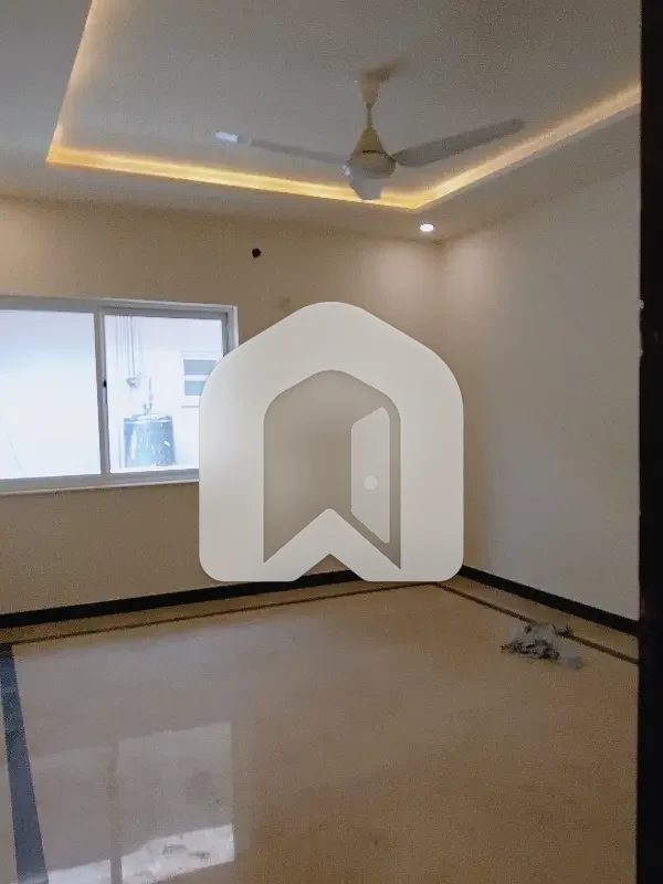 5 BEDROOM HOUSE AVAILABLE FOR RENT F-11 ISLAMABAD Prime & Ideal Location | Perfect for Family Living, photo 13