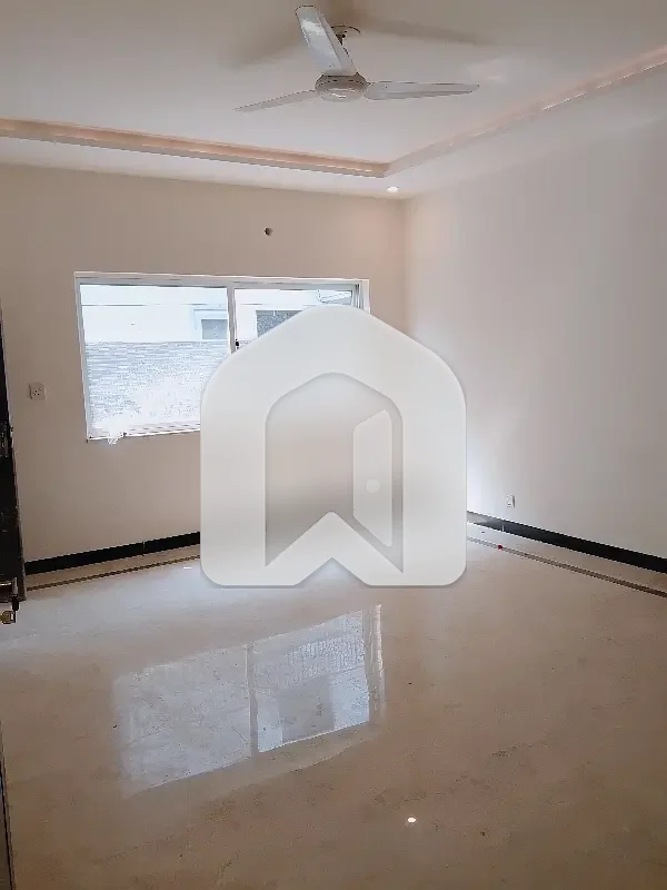 5 BEDROOM HOUSE AVAILABLE FOR RENT F-11 ISLAMABAD Prime & Ideal Location | Perfect for Family Living, photo 6