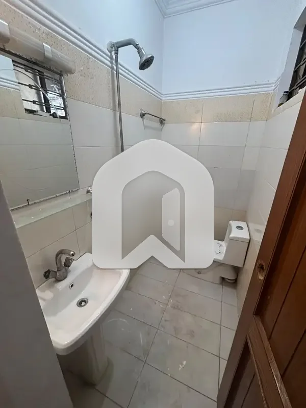14 Marla Ground Floor Available For Rent G-13 Islamabad, photo 11