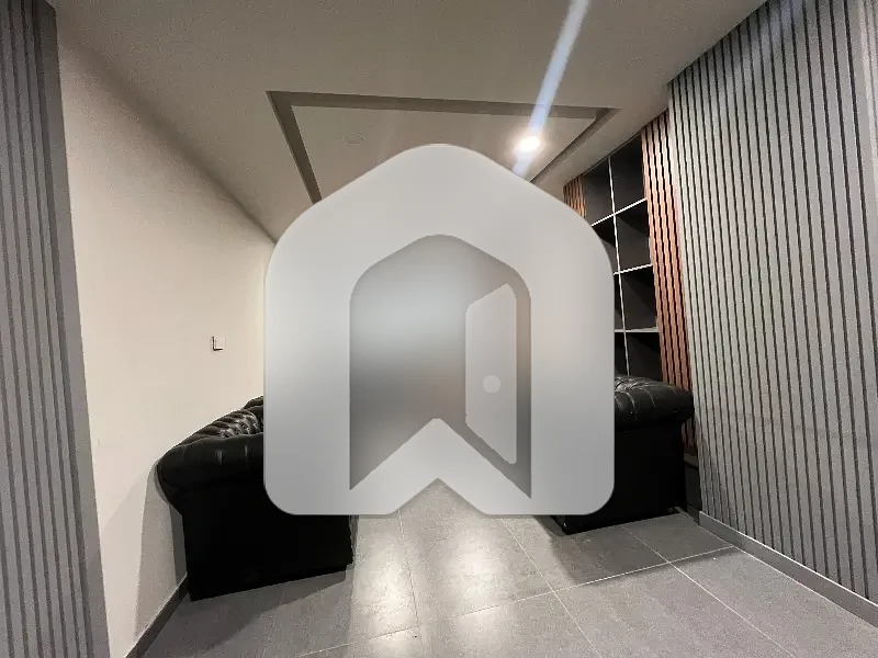Blue Area 2nd Floor 2500 Square Feet Is Available, photo 7
