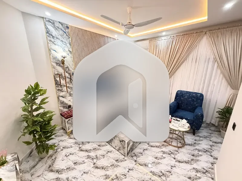 F-10 Triple-Storey House For Rent, photo 8