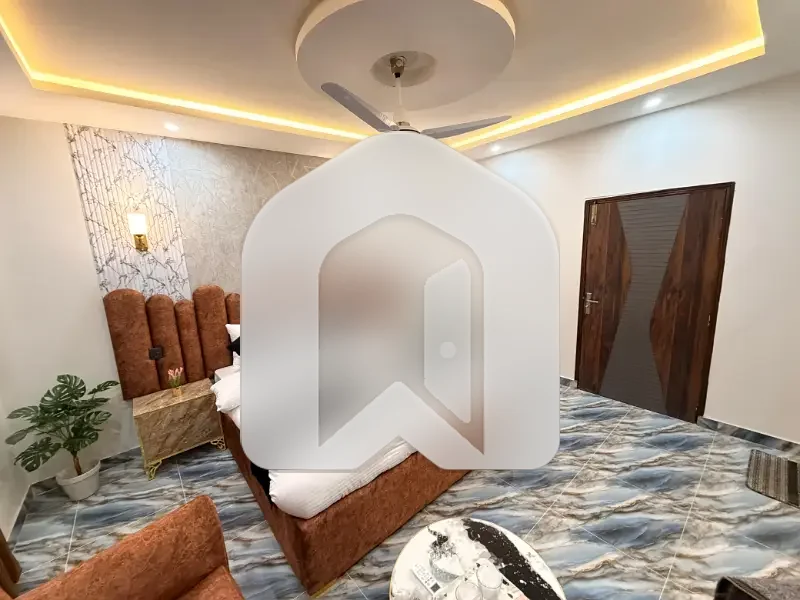 F-10 Triple-Storey House For Rent