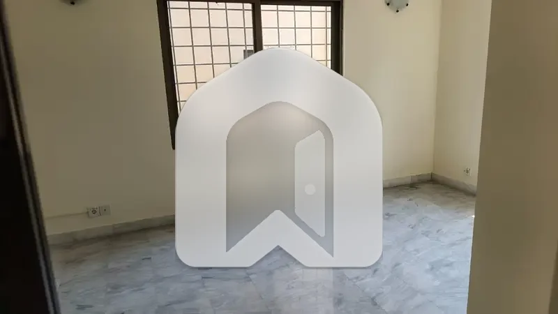 Luxury 700 Sq. Yards House for Rent F-6, Islamabad Exceptional Family Residence in Prime F-6, photo 10