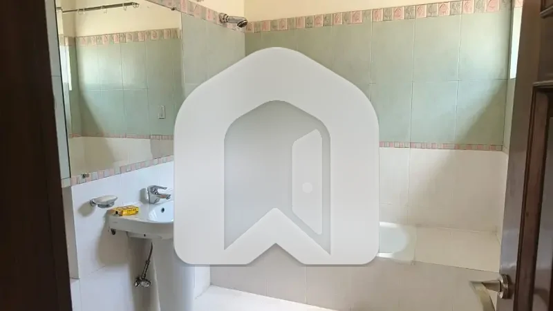Luxury 700 Sq. Yards House for Rent F-6, Islamabad Exceptional Family Residence in Prime F-6, photo 17