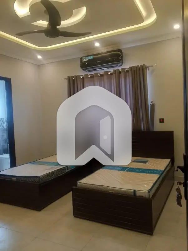 On Rent 10 Marla Fully Furnished, Brand New, 4 Bed House , Emaar DHA, photo 13