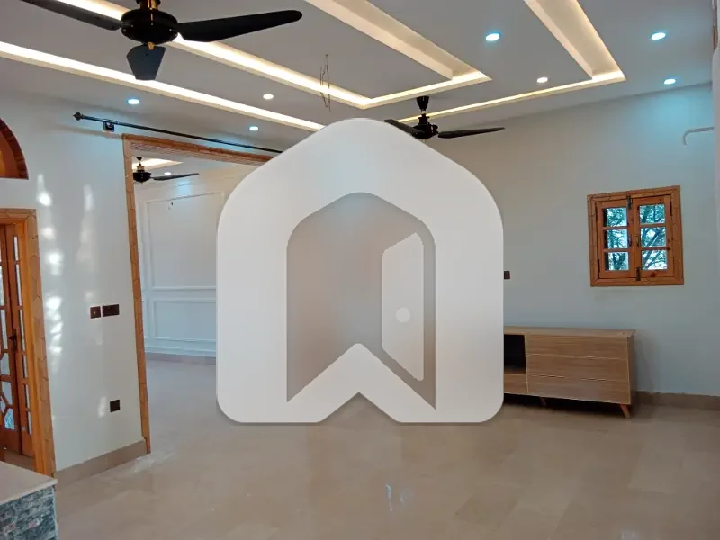 7 Marla Beautiful Upper Portion Available For Rent In G16, photo 6