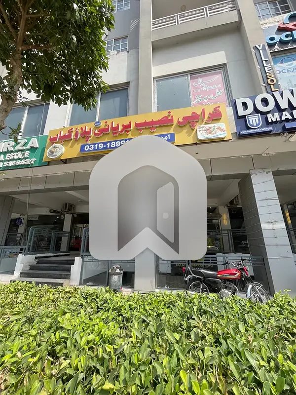 Shop Is Available For Rent In Gulberg, photo 5