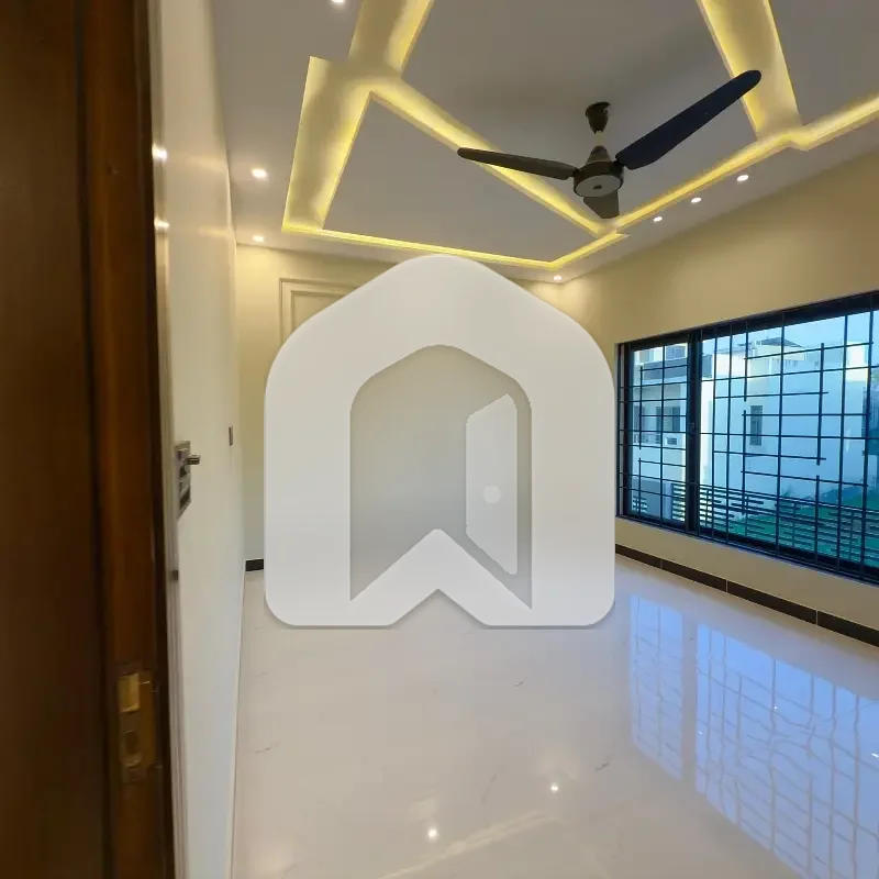 10 Marla Full House Available For Rent In Dha Phase 2