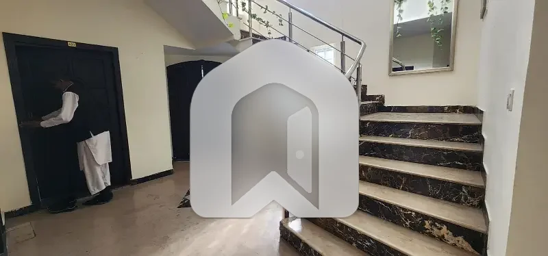 500 Square Yards House Is Available For Rent In F-7/2, photo 7
