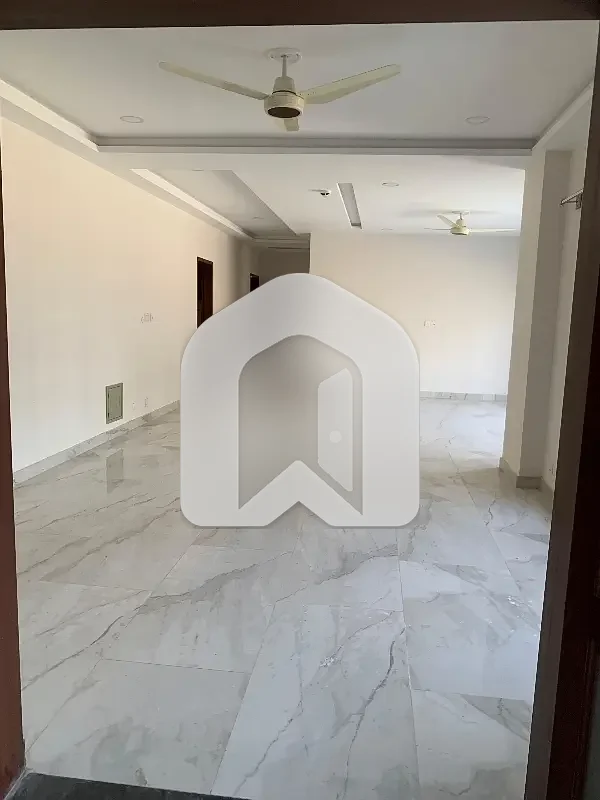 A Spacious 2900 Square Feet Flat In Askari Heights 5, photo 6