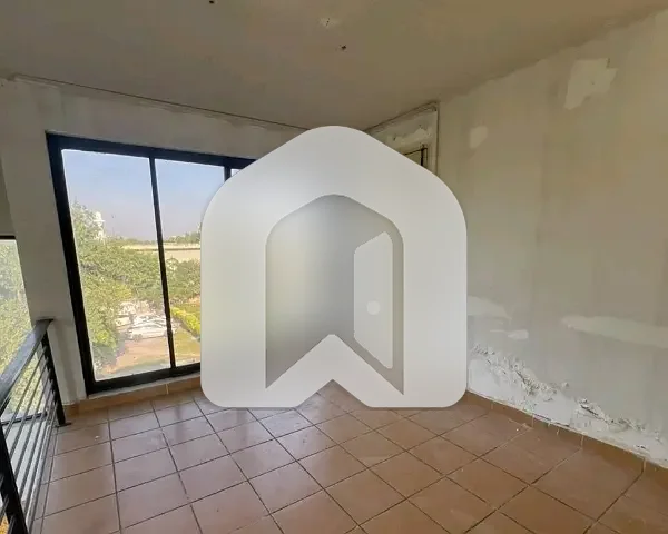 Flat Sized 800 Square Feet In F-7/1