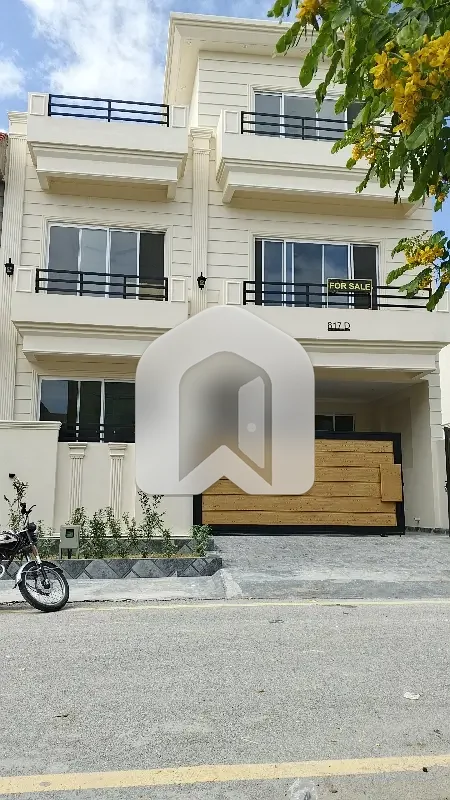 In Faisal Town - F-18 Of Faisal Town - F-18, A 8 Marla House Is Available