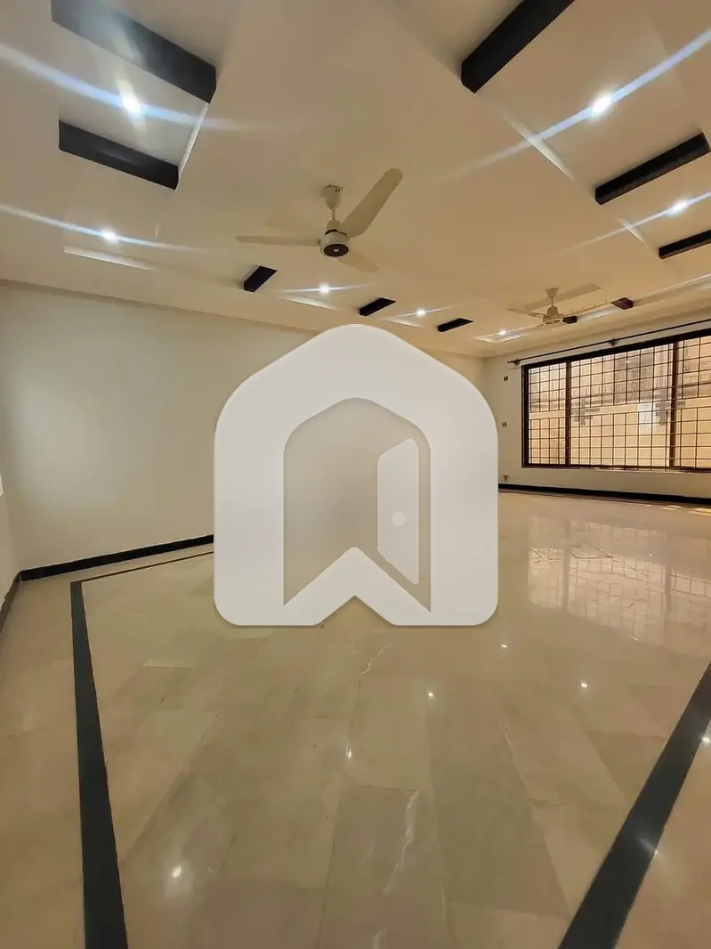 14 Marla Brand New House for Rent in B-17 Multi Gardens Islamabad, photo 11