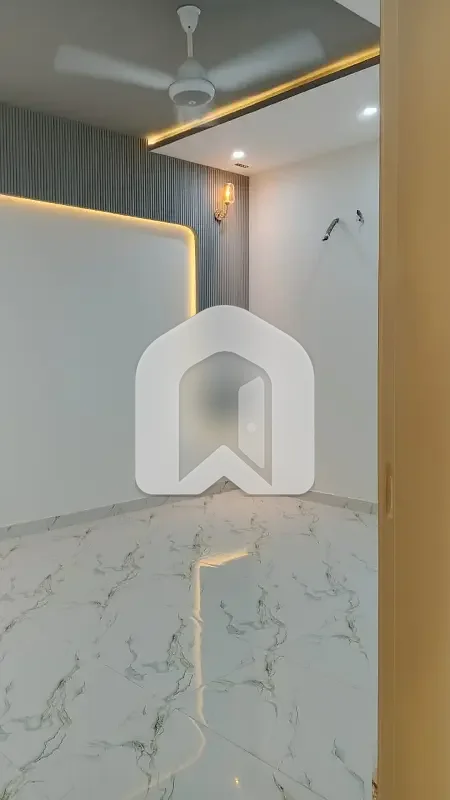 5 Marla Luxury House For Rent In Faisal Town, photo 11