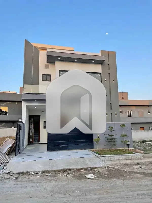5 Marla Luxury House For Rent In Faisal Town, photo 12