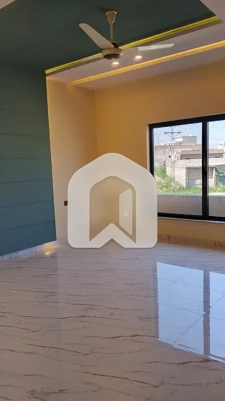 5 Marla Luxury House For Rent In Faisal Town, photo 9