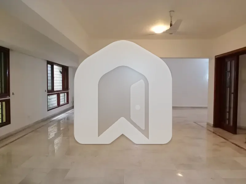 1000 Square Yards House For Rent F-6, Islamabad Prime Location | Large Front Lawn | Beautiful Green Space, photo 18