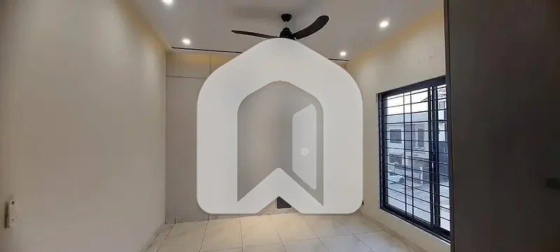 8 Marla Upper Portion For Rent In Faisal Town Near Islamabad Airport