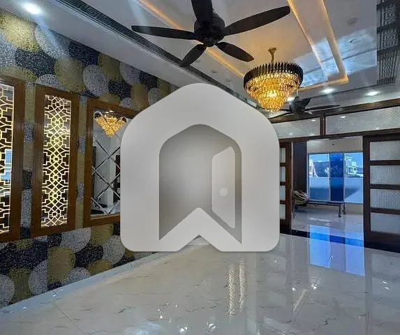 8 Marla Ground Portion Available For Rent In Faisal Town F18