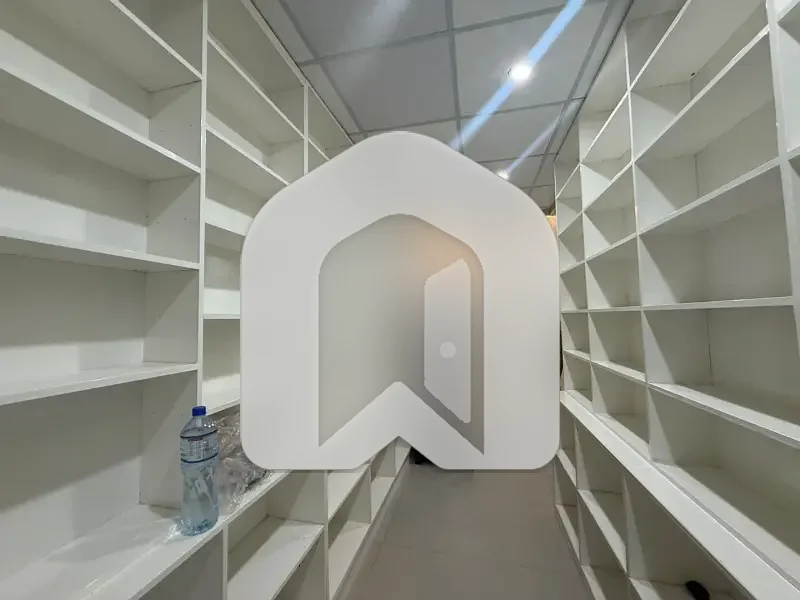 1300 Sq Ft 2500 To 5000 Sqft Commercial Space Available On Rent Located In Blue Area, photo 11