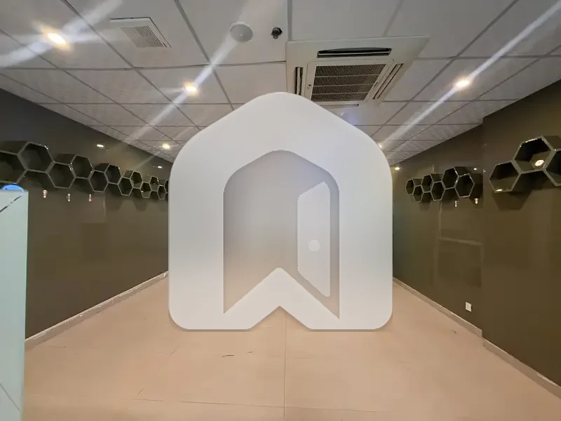 1300 Sq Ft 2500 To 5000 Sqft Commercial Space Available On Rent Located In Blue Area, photo 6