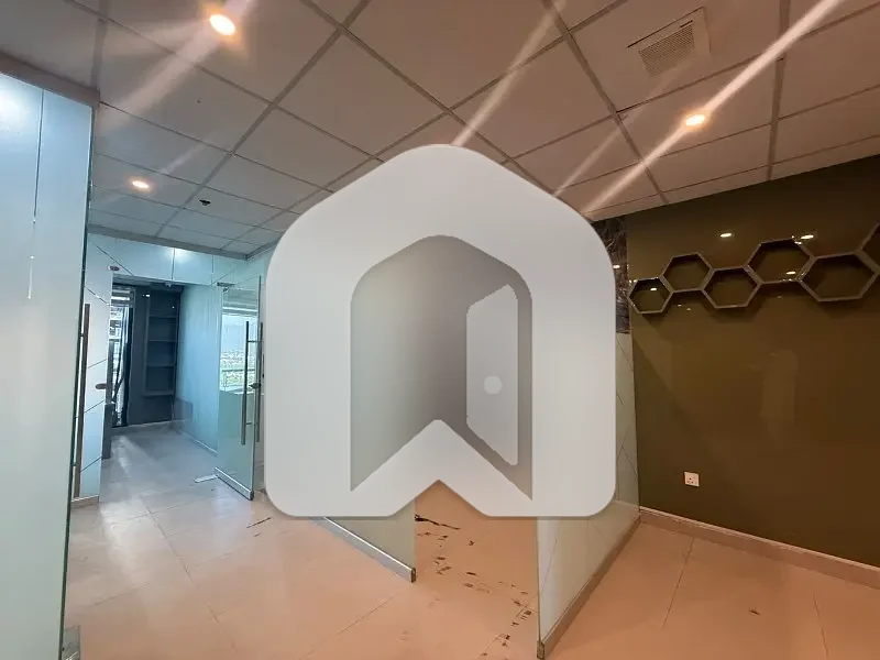 Property Links Offers Brand New Building 1300 sq ft to 1500 sq ft 2500 to 5000 Sqft Commercial Space Available On Rent Located In Blue Area, photo 9