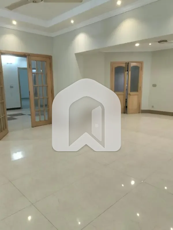 G-10 Double Storey Annexy Size 333 Yards Independent 4 Bed Attach Bath