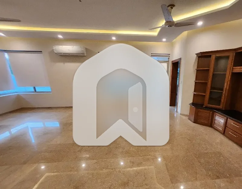 Beautiful Luxurious 7 Bedroom New House, photo 12