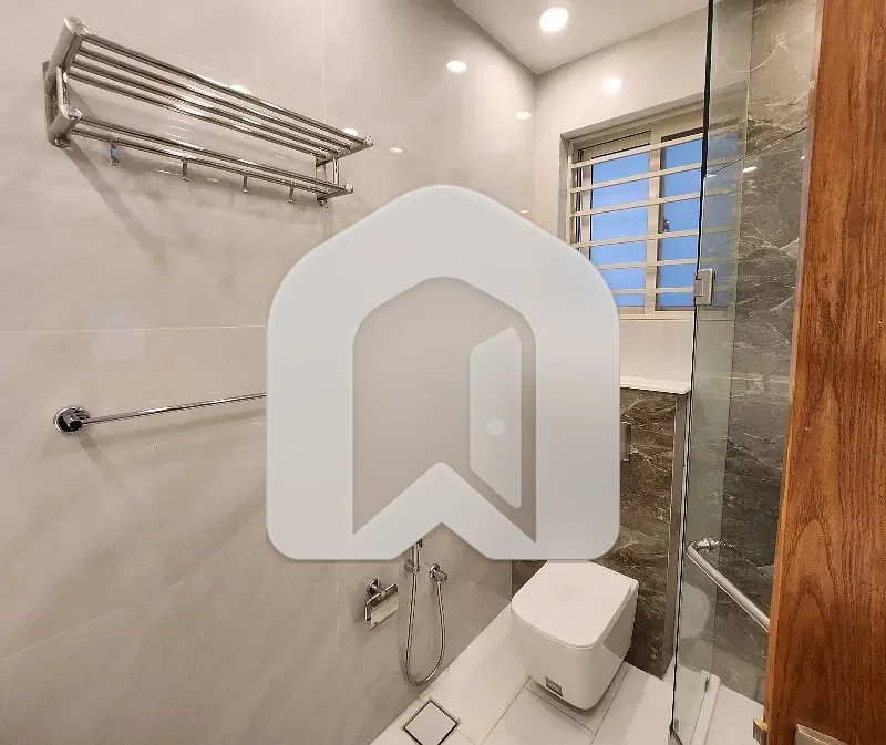 Beautiful Luxurious 7 Bedroom New House, photo 6