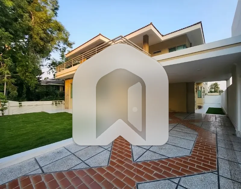 Beautiful Luxurious 7 Bedroom New House