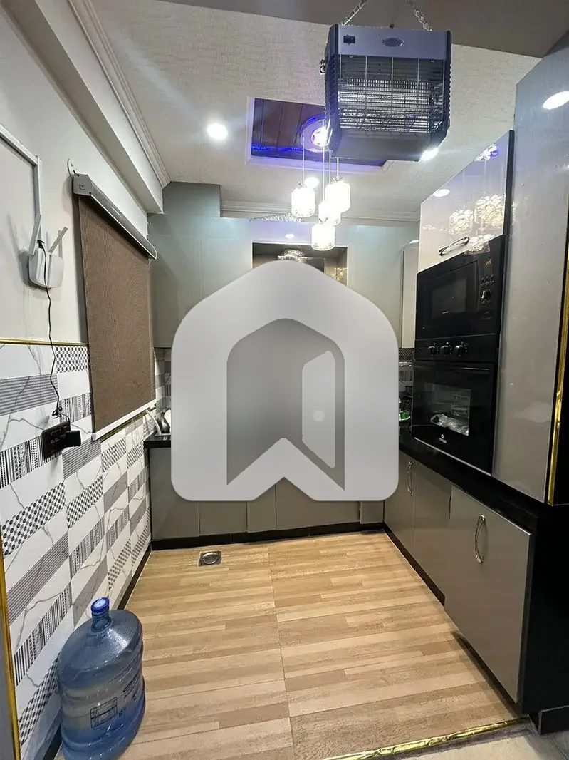 1 BED FULLY FURNISHED APARTMENT AVAILABLE IN DIAMOND MALL FLOOR 4TH GULBERG GREENS ISLAMABAD MORE OPTIONS AVAILABLE