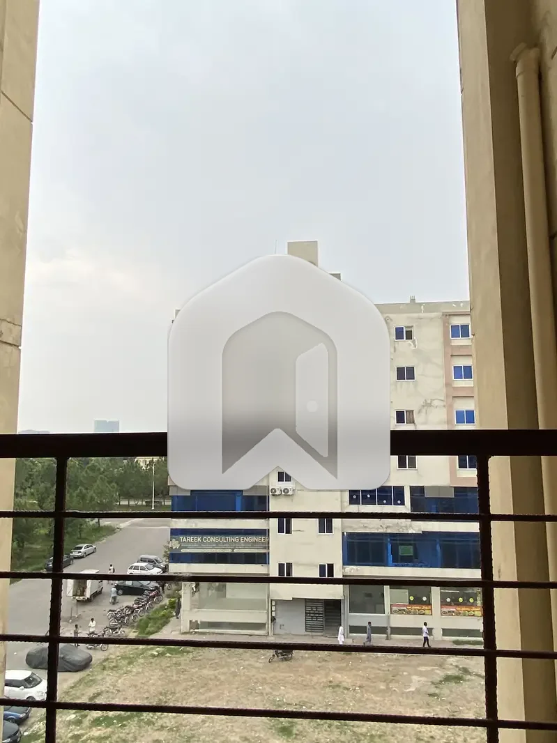 1 BED NON FURNISHED APARTMENT AVAILABLE FOR RENT IN C BLOCK GULBERG GREENS ISLAMABAD MORE OPTIONS AVAILABLE, photo 15