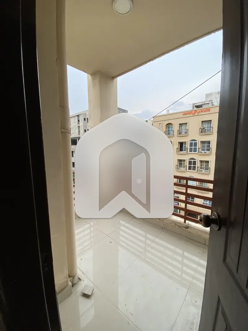1 BED NON FURNISHED APARTMENT AVAILABLE FOR RENT IN C BLOCK GULBERG GREENS ISLAMABAD MORE OPTIONS AVAILABLE, photo 7