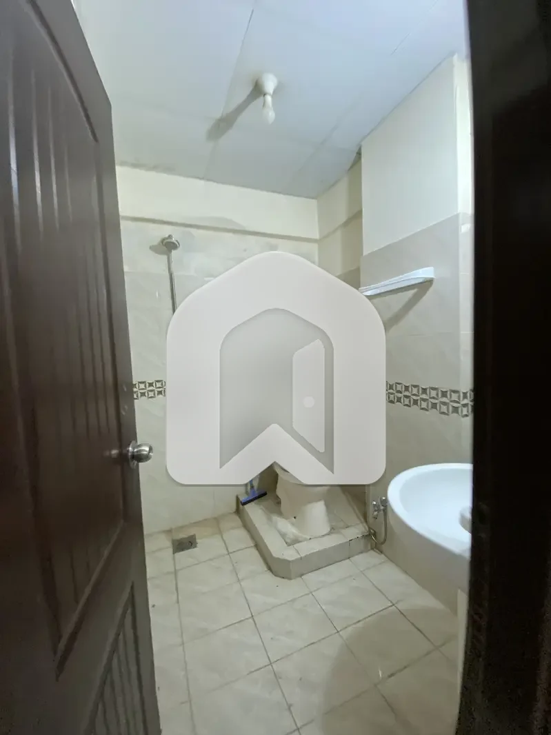 1 BED NON FURNISHED APARTMENT AVAILABLE FOR RENT IN C BLOCK GULBERG GREENS ISLAMABAD MORE OPTIONS AVAILABLE, photo 10
