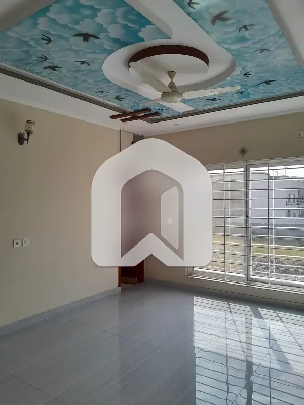 Beautiful Upper Portion For Rent, photo 6
