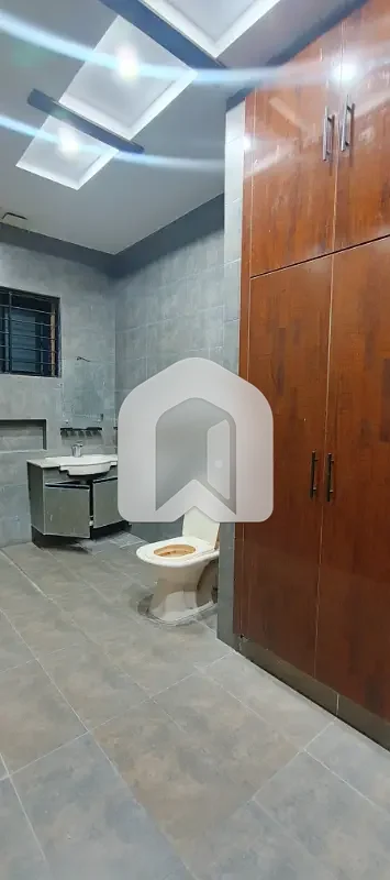 1 kanal Upper Portion available for rent g15 islamabad, photo 12