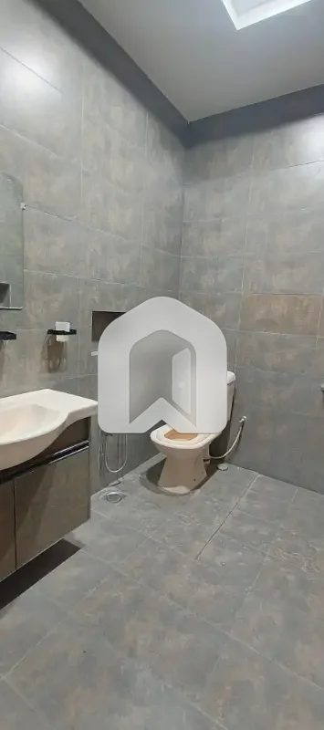 1 kanal Upper Portion available for rent g15 islamabad, photo 10