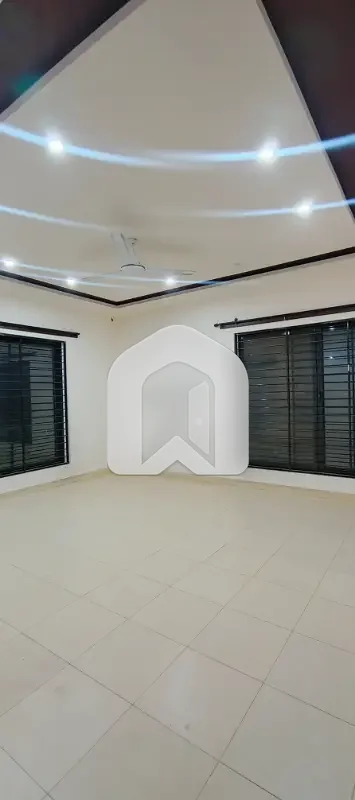 1 kanal Upper Portion available for rent g15 islamabad