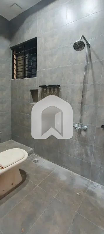 1 kanal Upper Portion available for rent g15 islamabad, photo 11